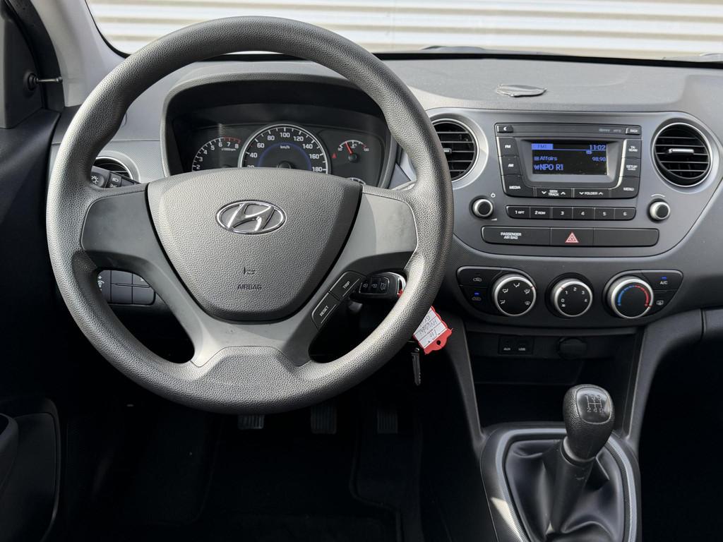Hyundai i10 1.0i i-Motion Airco|Trekhaak|Elektr. Ramen|N.A.P, Voorwielaandrijving, Euro 5, Stof, Gebruikt