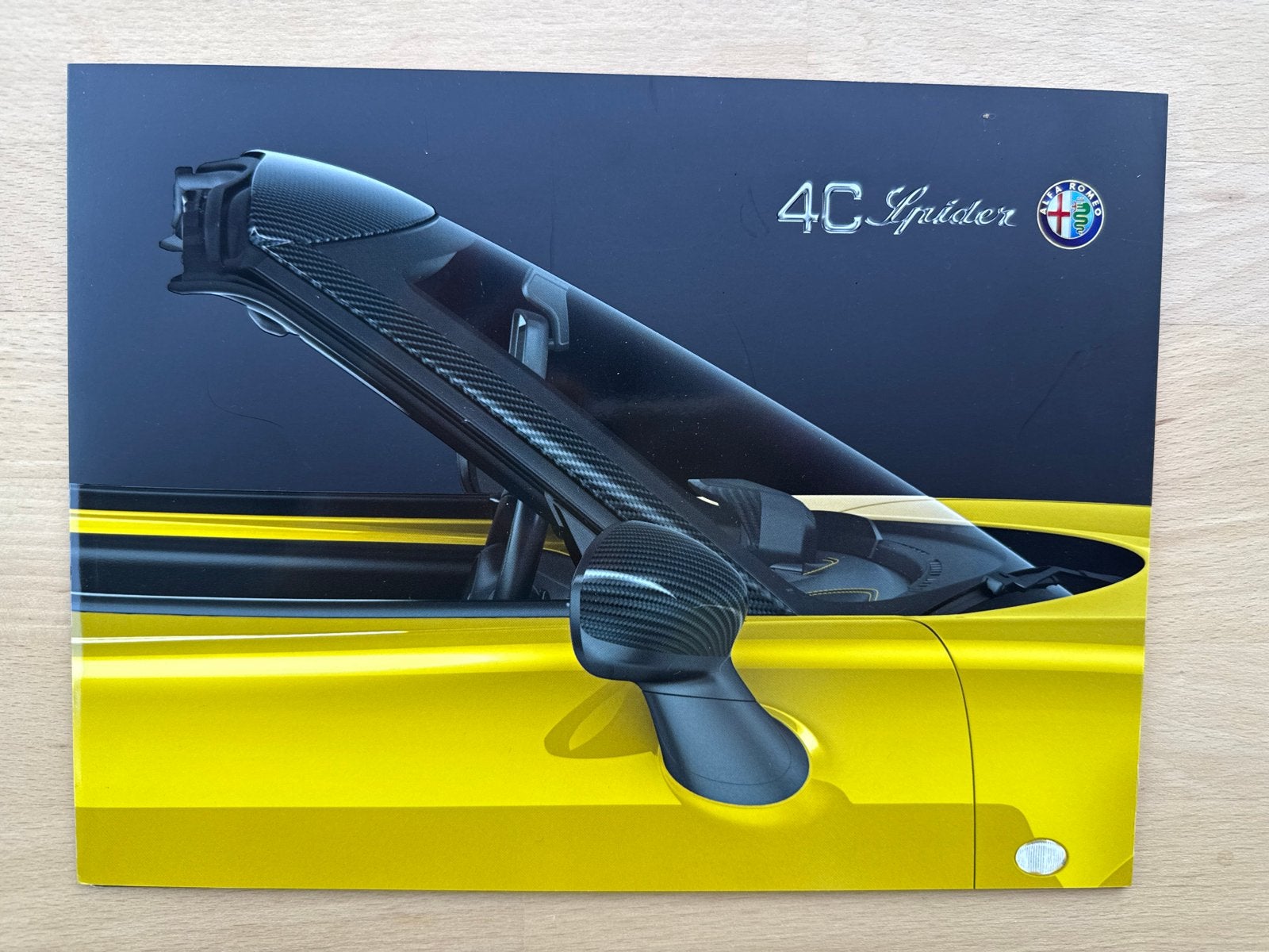 Alfa Romeo 4C Spider brochure (Duitstalig), Boeken, Auto's | Folders en Tijdschriften, Zo goed als nieuw, Alfa Romeo, Ophalen of Verzenden
