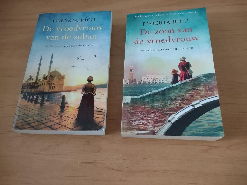 De zoon van de vroedvrouw/De vroedvrouw van de- Roberta Rich, Ophalen of Verzenden, Gelezen