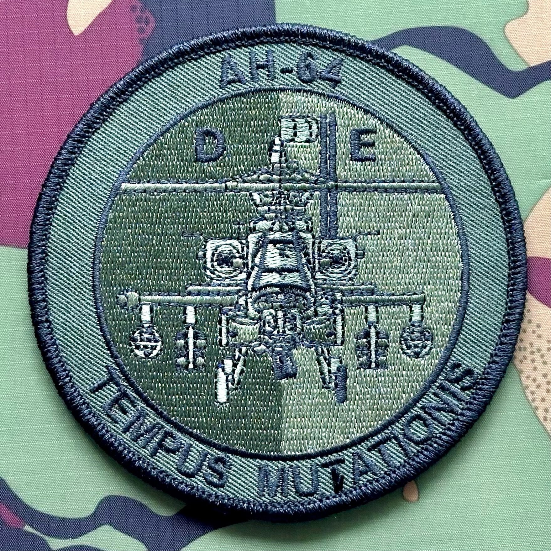 Patch RNLAF 301 980 SQN AH-64D/E, Verzamelen, Militaria | Algemeen, Ophalen of Verzenden, Luchtmacht, Nederland, Embleem of Badge