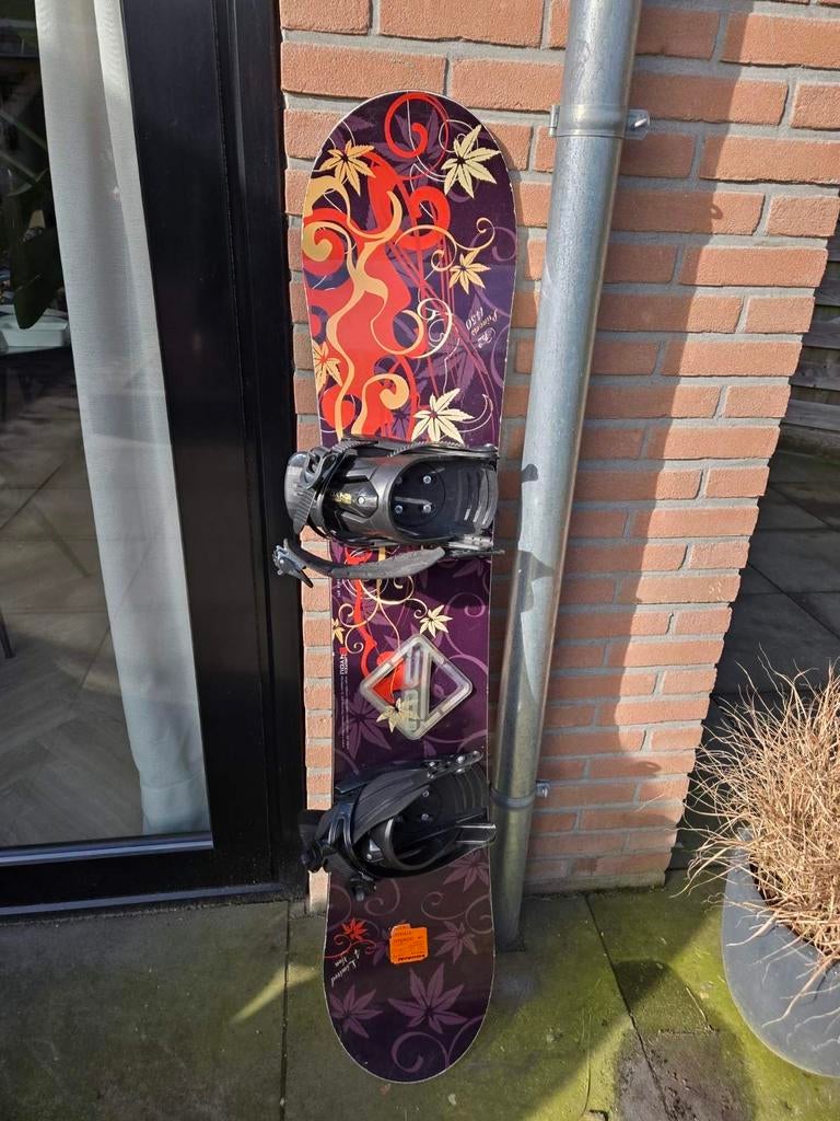 Gebruikt snowboard met bindingen, Sport en Fitness, Snowboarden, Ophalen, Gebruikt, Board