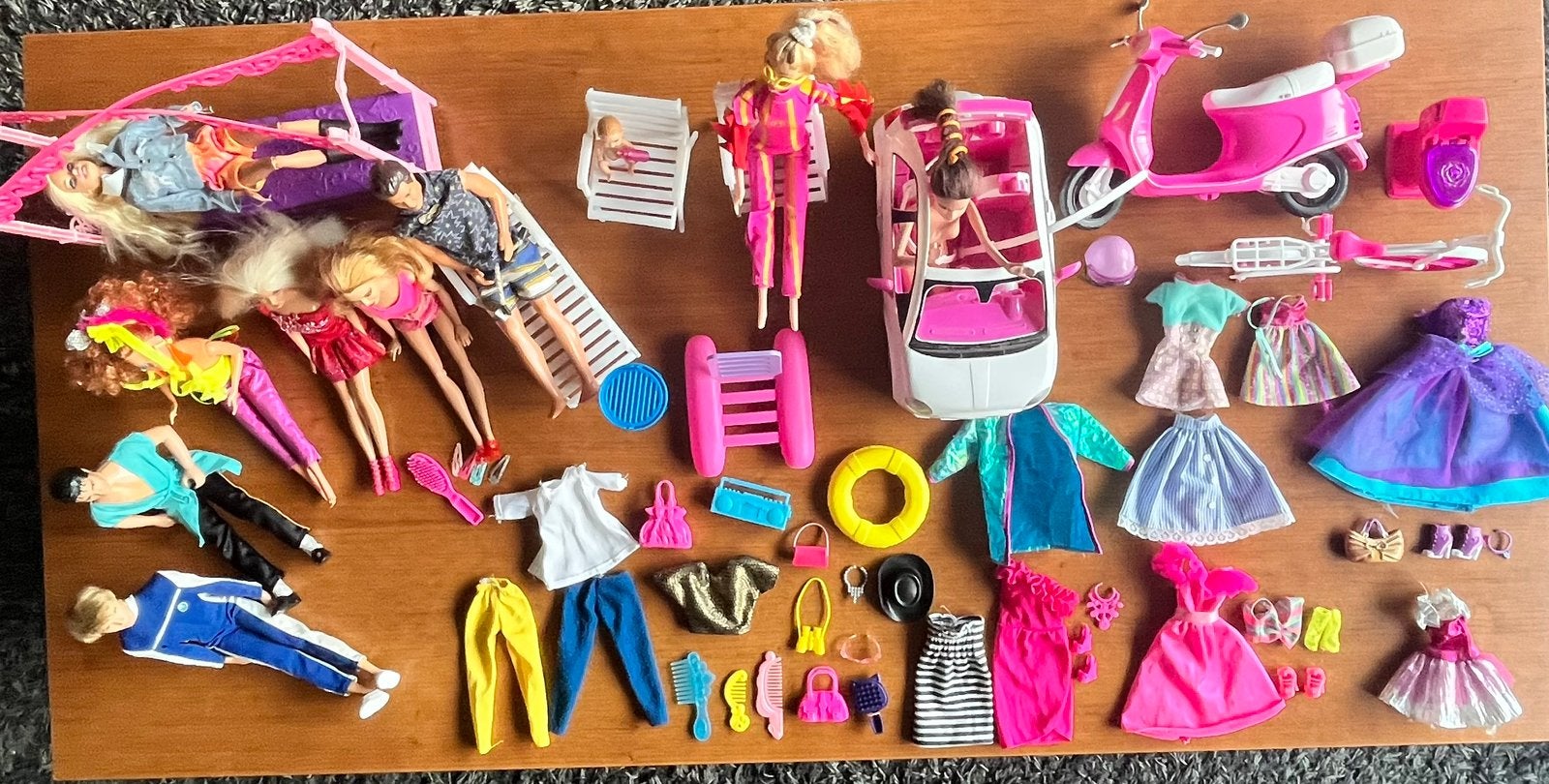 Diverse Barbies met diverse extra’s, Ophalen, Gebruikt, Barbie