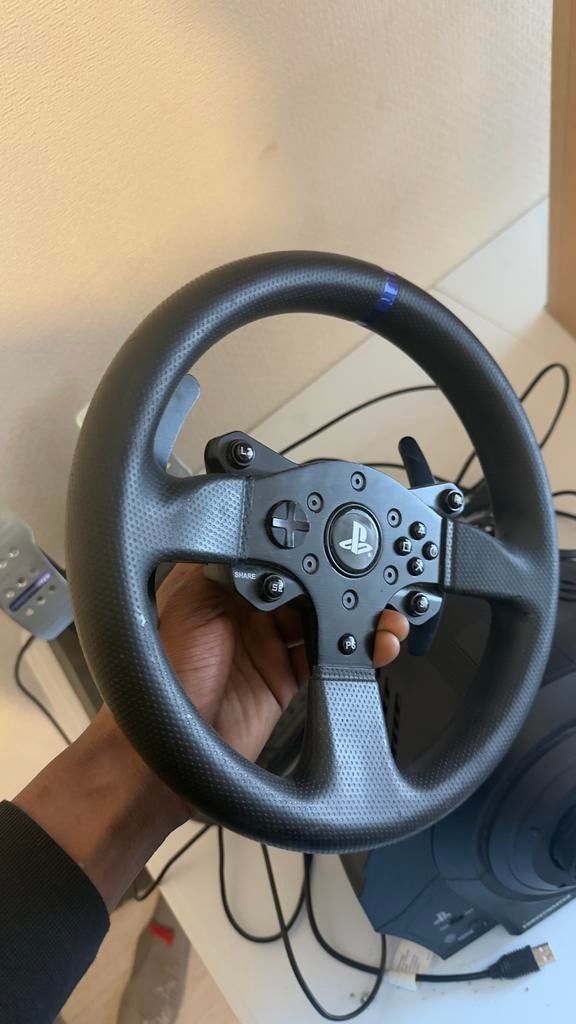 Thrustmaster T300 racestuur met pedalen voor PS5, Spelcomputers en Games, Spelcomputers | Sony PlayStation 5, Ophalen of Verzenden
