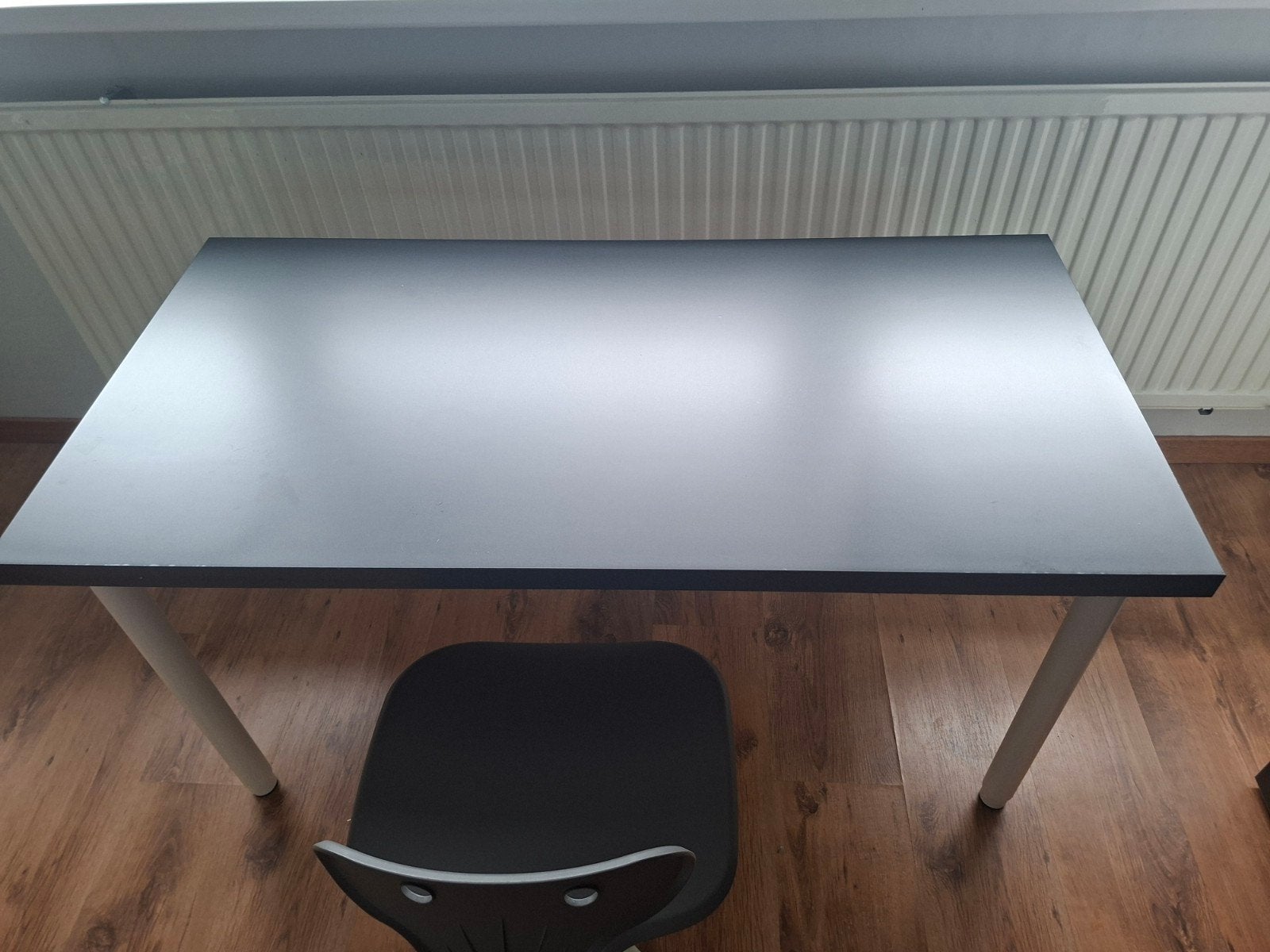 IKEA Bureauset: Bureau LAGKAPTEN/OLOV met Kinderstoel MOLTE, Huis en Inrichting, Bureaus, Ophalen of Verzenden, In hoogte verstelbaar