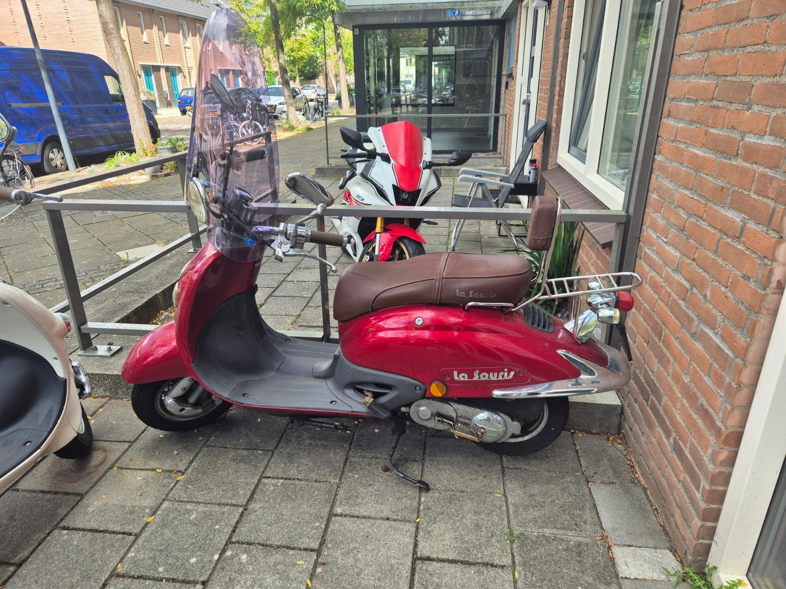 2 scooters voor onderdelen of handige klusser, Ophalen