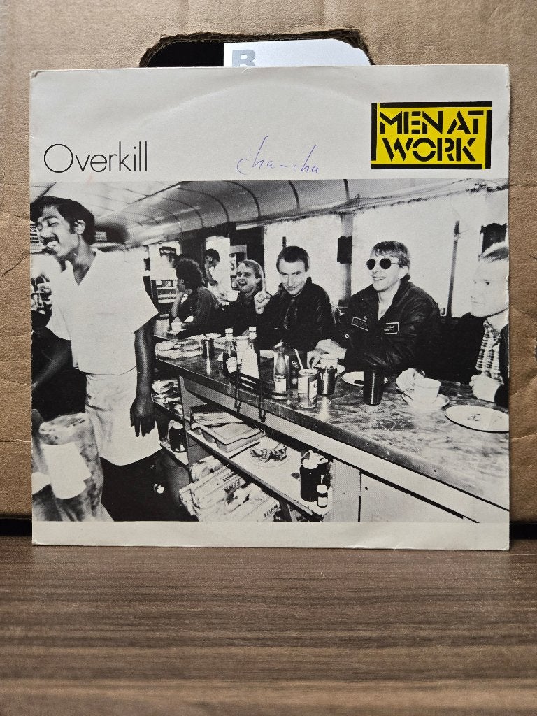 Men at work - Overkill, 7 inch, Ophalen of Verzenden, Zo goed als nieuw, Pop