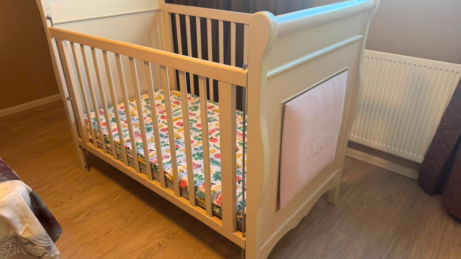 Powder pink crib, Kinderen en Baby's, Ophalen of Verzenden, Zo goed als nieuw, Jongetje of Meisje