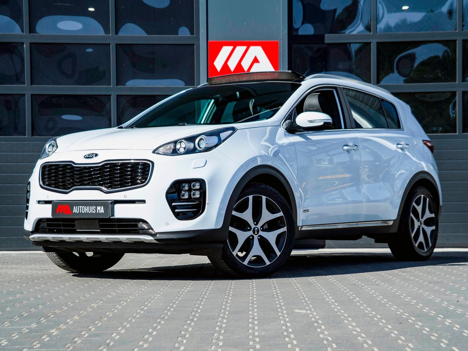 Kia Sportage 1.6 T-GDI 4WD GT-Line PlusLine | PANO | LEDER |, Auto's, Gebruikt, 4 cilinders, Wit, Bedrijf