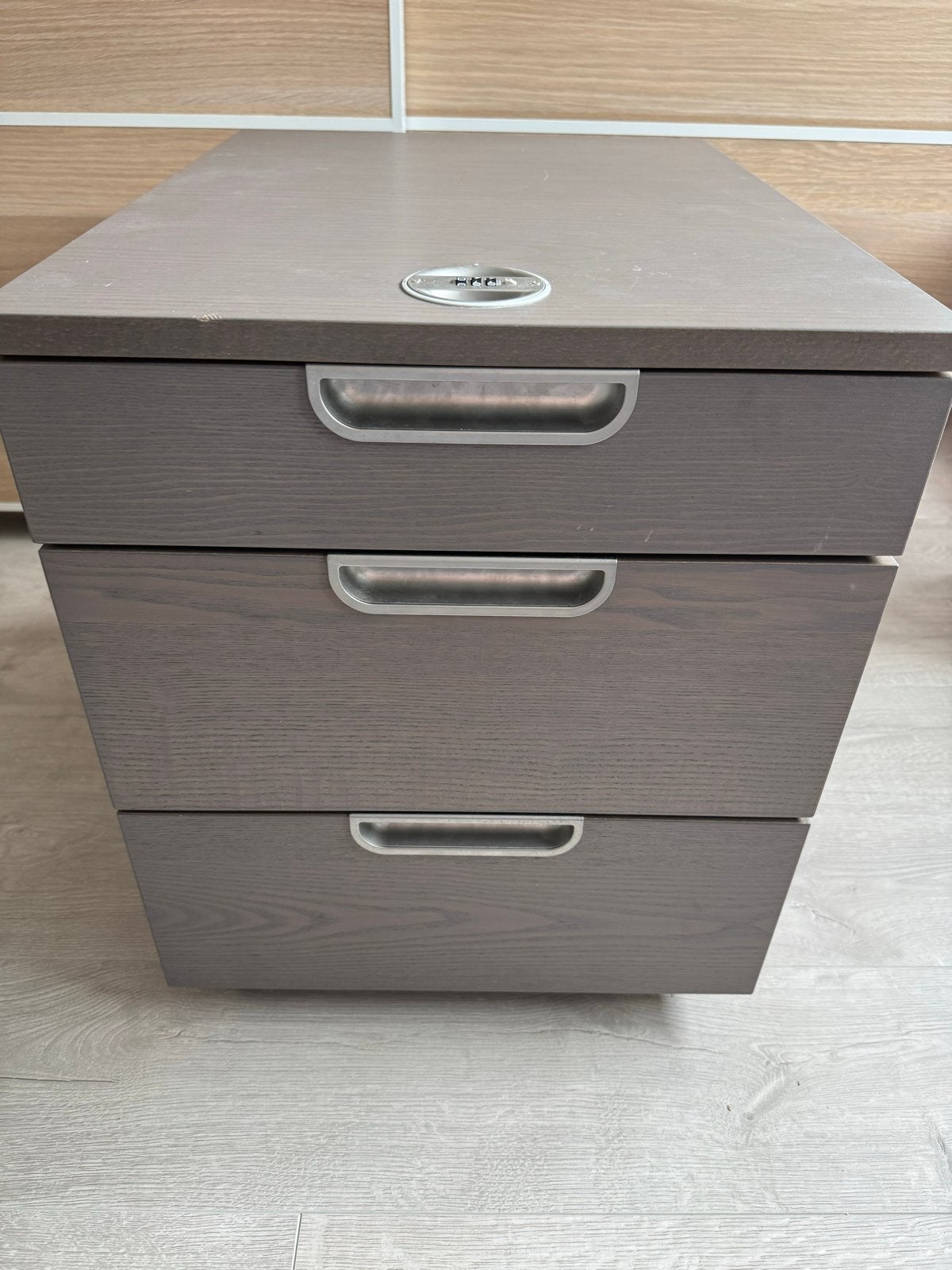 IKEA GALANT ladeblok op wielen – 3 lades – donkerbruin, Ophalen, Minder dan 50 cm, Gebruikt, 3 of 4 laden