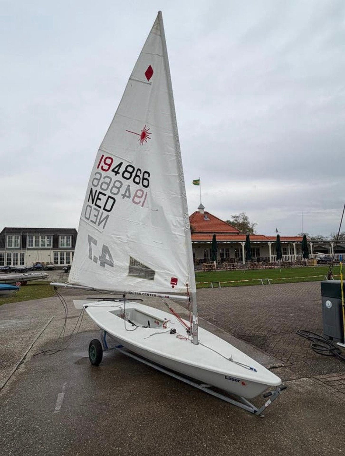 Ilca/laser 194866 ,  4,7,radiaal, standaard evt met trailer, Ophalen, Zo goed als nieuw, Laser, Dekzeil
