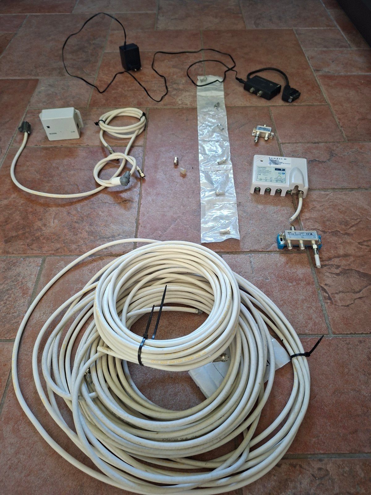Diverse Coaxkabels, Splitters en Versterker, Ophalen of Verzenden, Gebruikt, 10 meter of meer, Coaxiale kabel