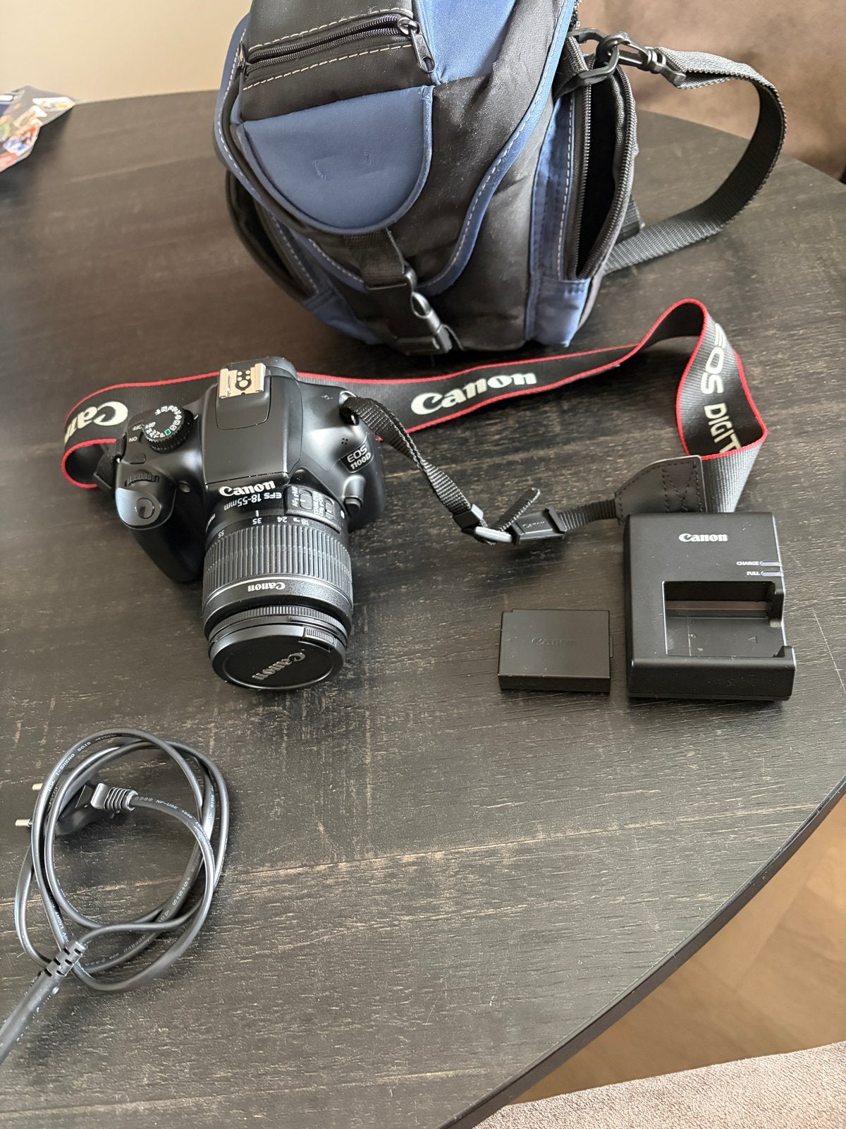 Canon EOS 1100D Spiegelreflexcamera met lens en tas, Spiegelreflex, Canon, Zo goed als nieuw, Accu