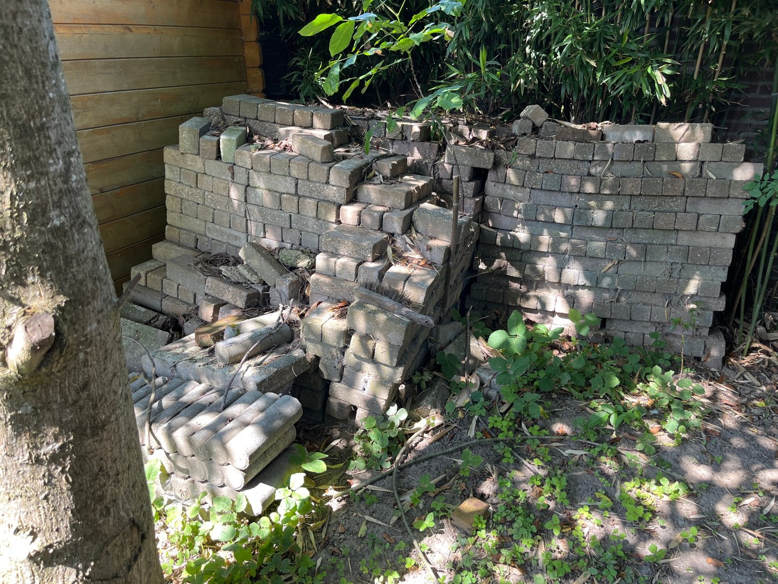 Gebruikte betontegels voor tuin of oprit, Tuin en Terras, Overige materialen, Gebruikt, Ophalen of Verzenden, 10 m² of meer