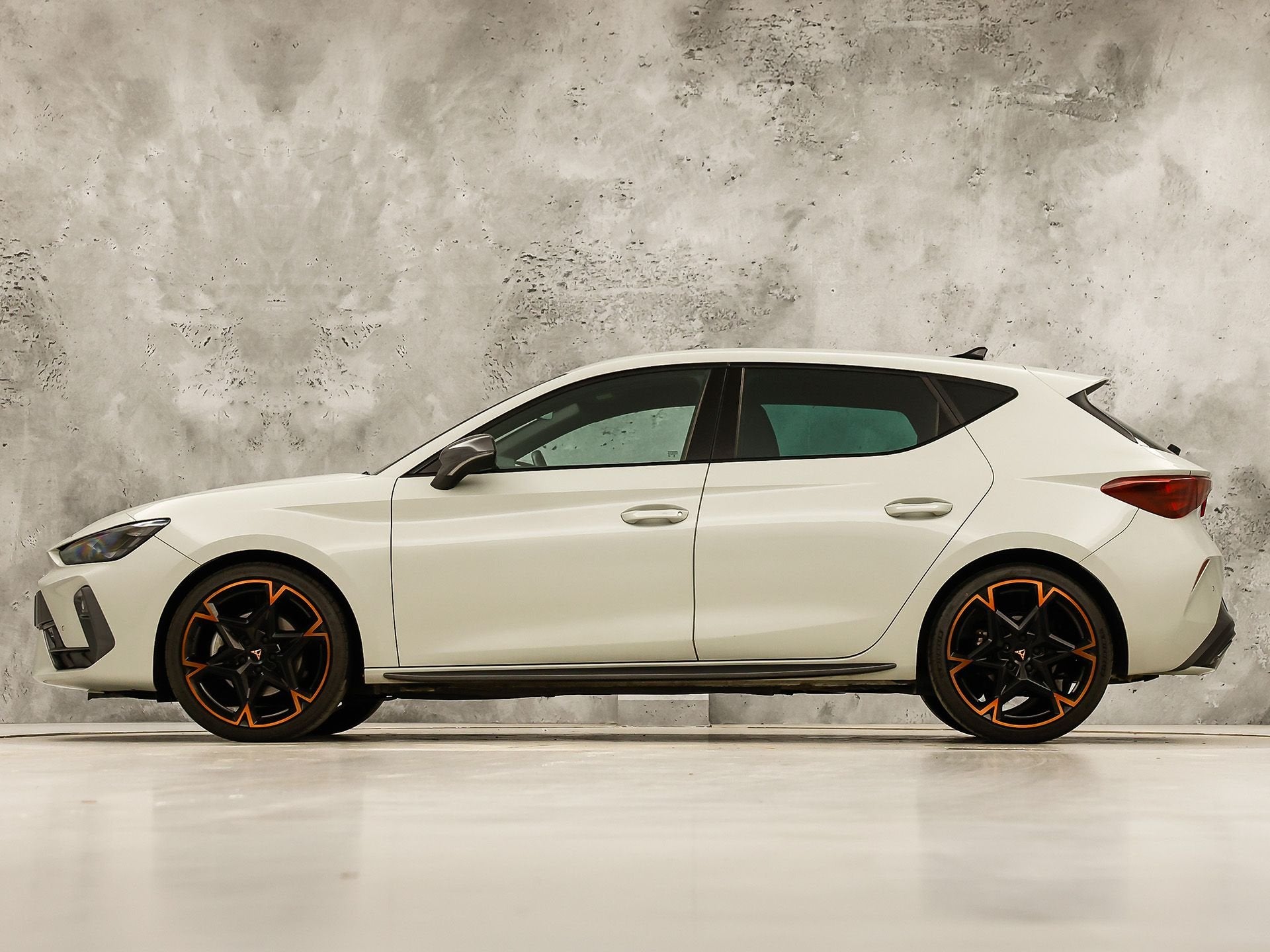 CUPRA Leon 1.5 TSI Sport 150Pk Automaat (APPLE CARPLAY, GROO, 12 maanden, 4 cilinders, Leon, Bedrijf