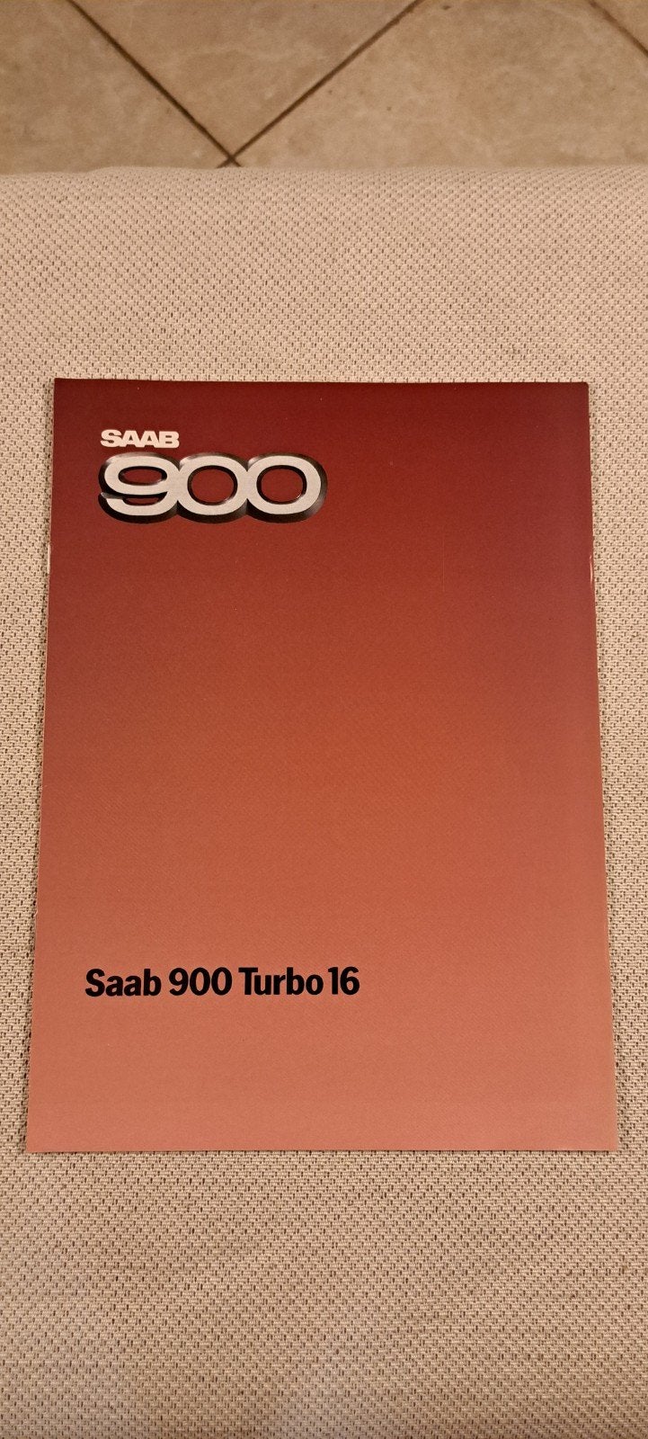 saab 900 turbo 16 brochure 1984, Ophalen of Verzenden, Zo goed als nieuw, Overige merken
