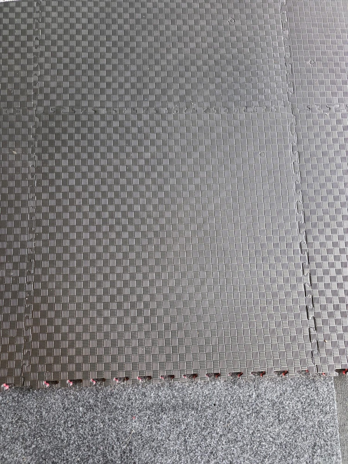 20x Professionele Puzzelmatten 1x1m (20m²) – Tweezijdig Rood, Ophalen, Zo goed als nieuw