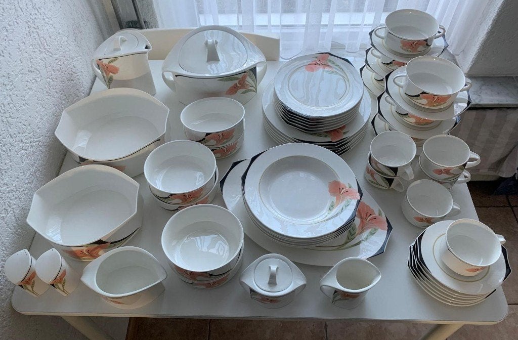 Villeroy & Boch - IRIS - 70 delig Servies, Huis en Inrichting, Ophalen, Villeroy & Boch, Vintage, Zo goed als nieuw