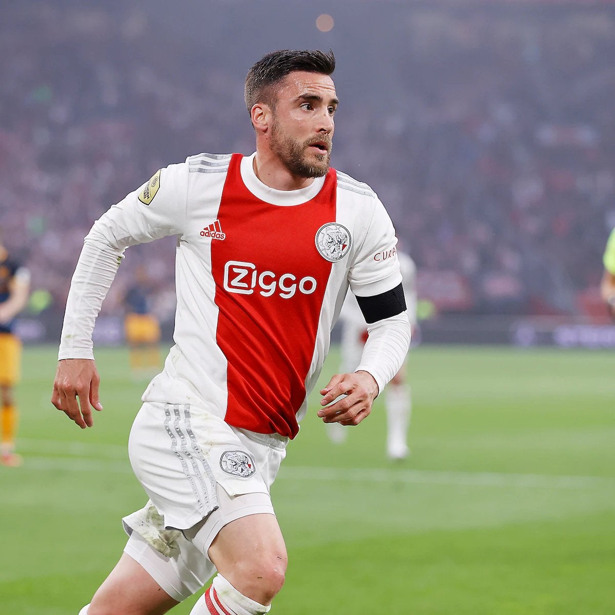Gezocht: Matchworn Ajax Nicolas Tagliafico.