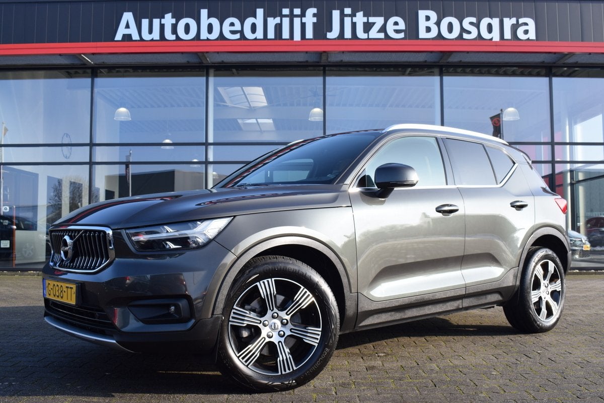 Volvo XC40 2.0 T4 190pk Automaat Inscription LED | Bruin Led, Auto's, 15 km/l, Euro 6, 1969 cc, 93 €/maand