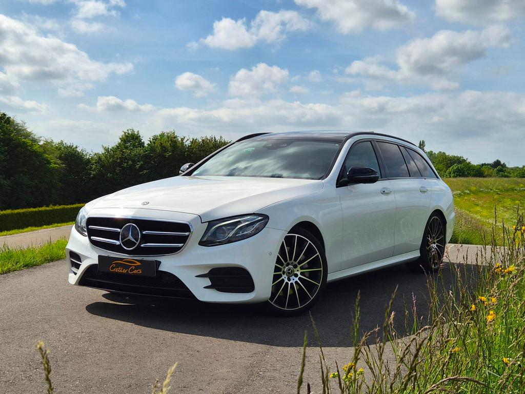 Mercedes-Benz E-klasse Estate 400 4MATIC AMG | 1e Eigenaar, Auto's, Mercedes-Benz, Automaat, Gebruikt, Wit, Leder