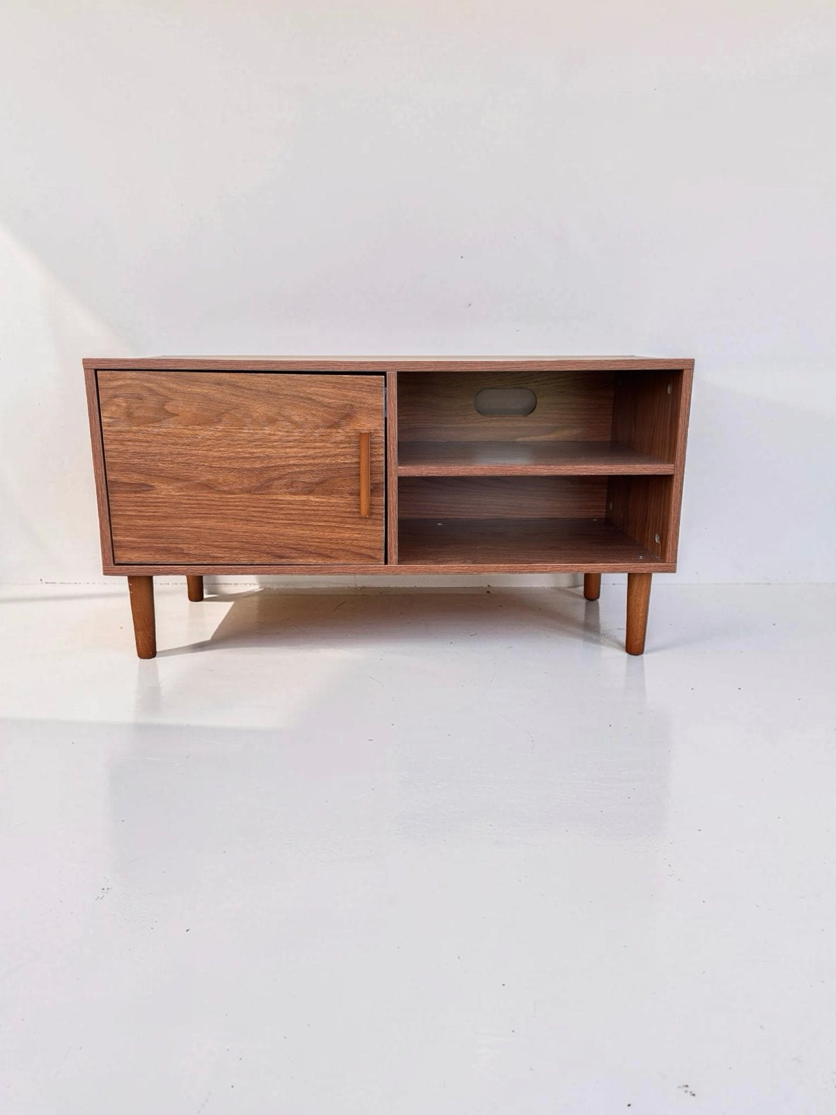 Houten TV-meubel/dressoir met opbergruimte, Ophalen, 100 tot 150 cm, ., Zo goed als nieuw
