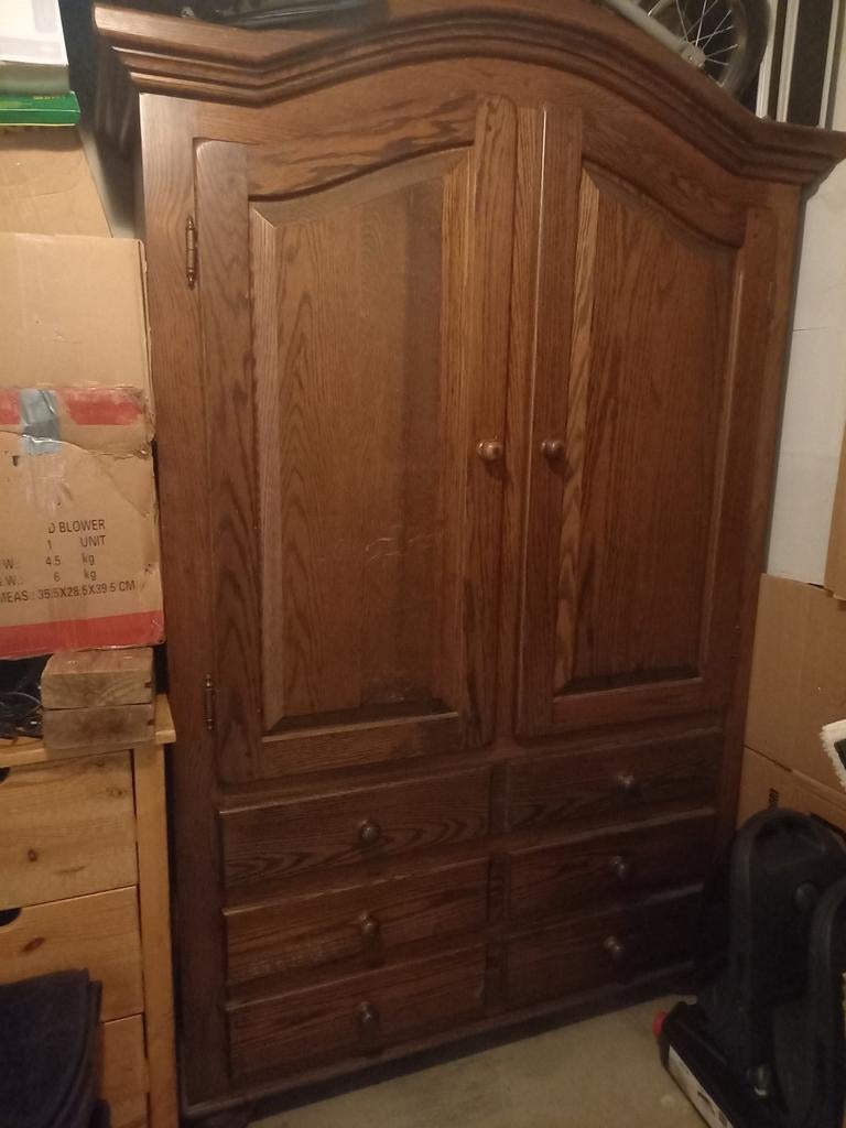 Eiken kast. GRATIS, Ophalen