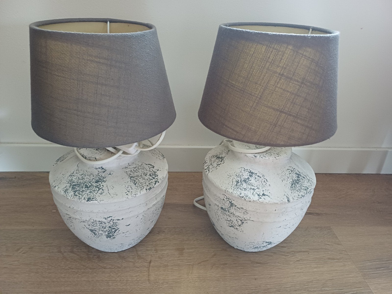 2 zgan betonnen schemerlampen, Ophalen