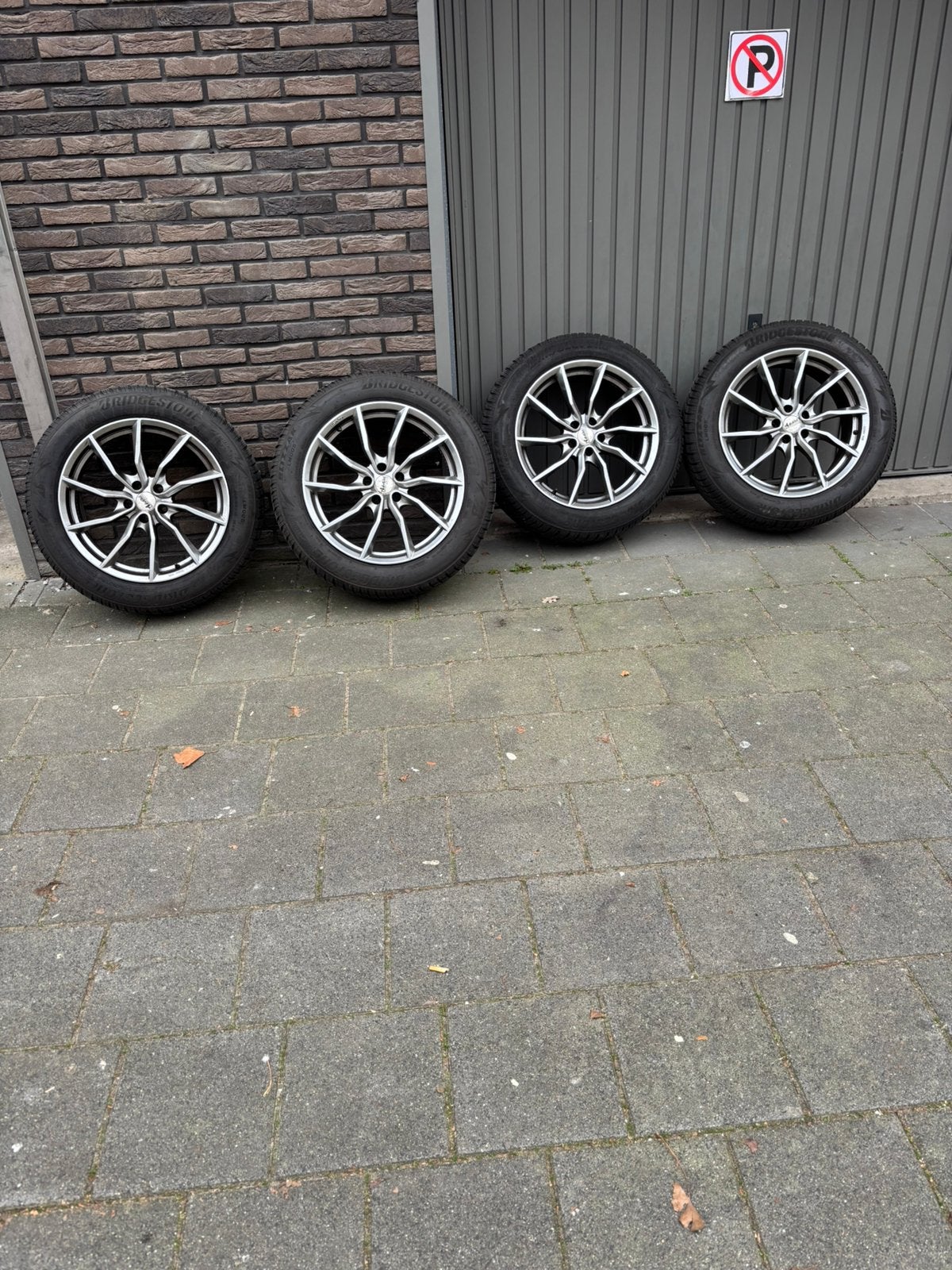 Set winterbanden 19 inch Q5, Auto-onderdelen, Ophalen