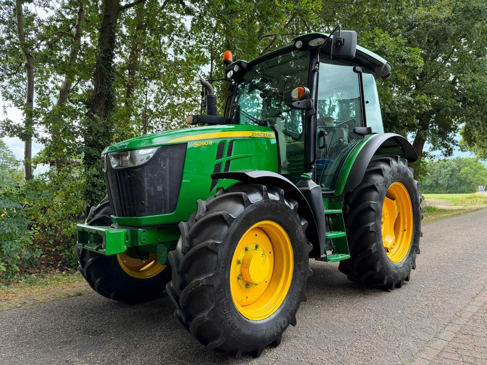 2017 john deere 5090R Vierwielaangedreven landbouwtractor, Gebruikt, John Deere