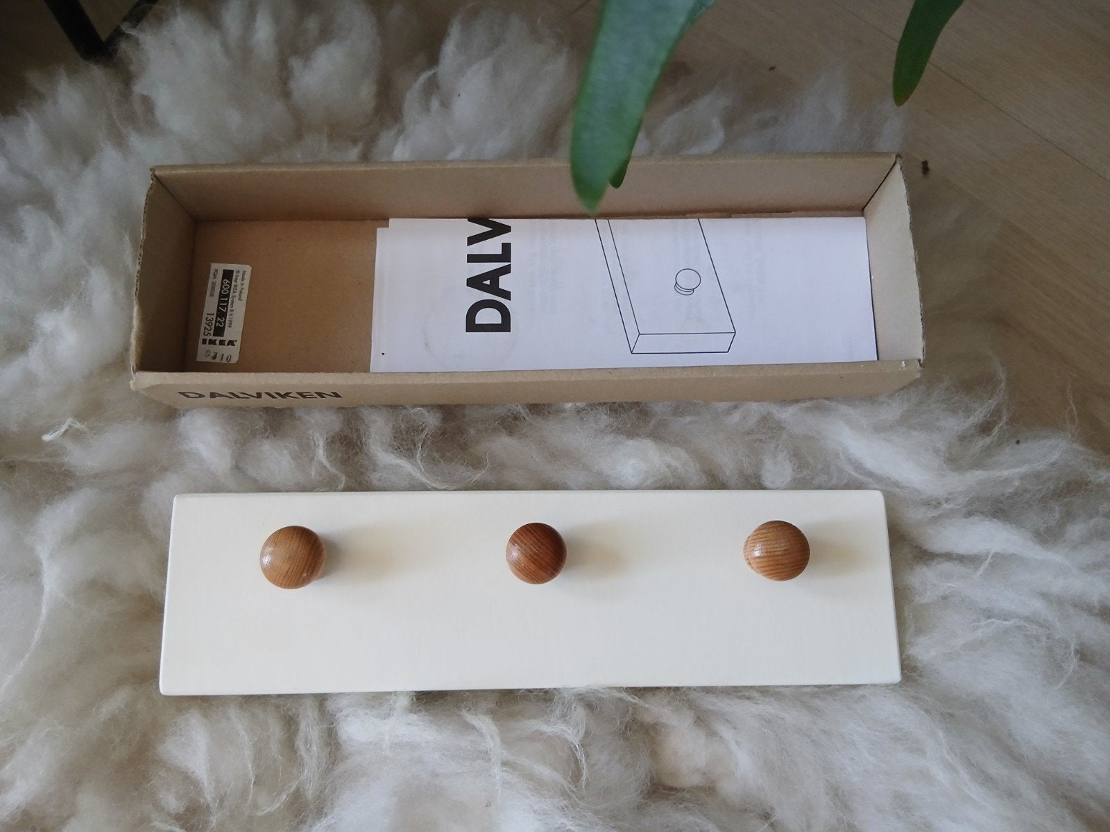 Nieuw in doos IKEA Dalviken kapstokje met 3 knoppen nu €3,99, Ophalen of Verzenden, Nieuw