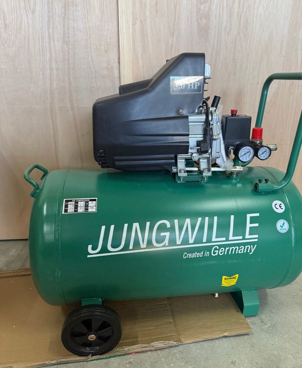 NIEUWE jungwille 100 L compressor 8 bar, Minder dan 25 liter, Ophalen, Nieuw, Minder dan 200 liter/min