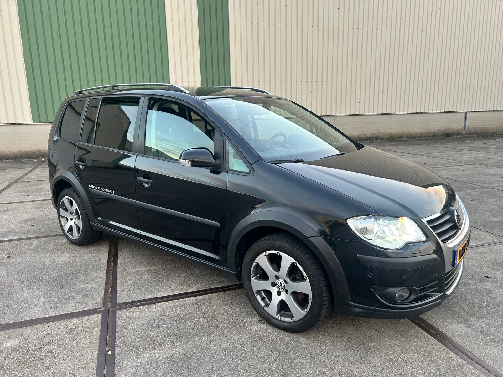 Volkswagen Touran Cross  1.4 TSI Automaat DSG, Auto's, Lichtsensor, Stof, 1578 kg, 4 cilinders