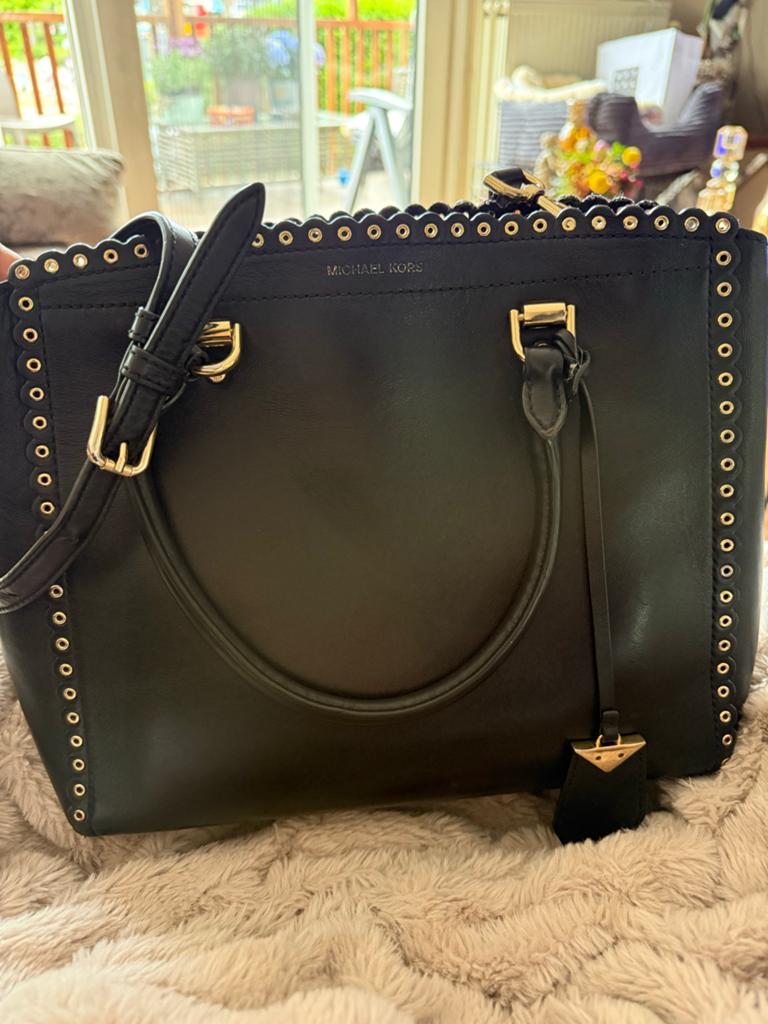 Michael Kors Zwarte Leren Tas met Gouden Studs, Ophalen of Verzenden, Gebruikt, Zwart, Handtas