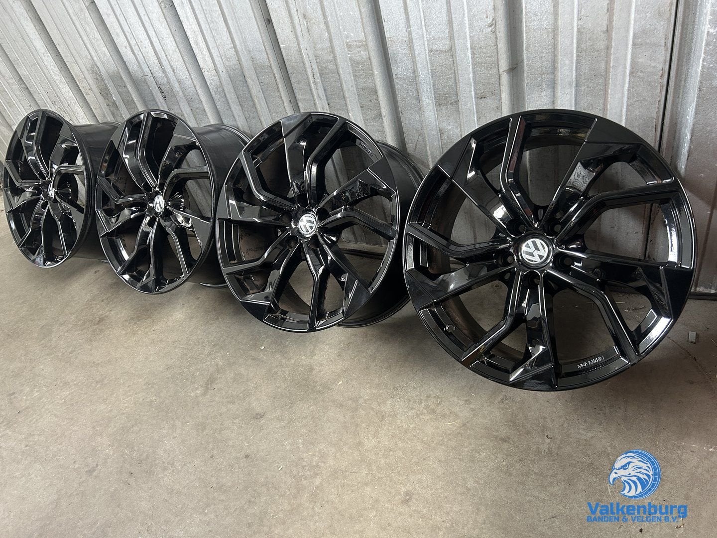 VW Transporter T5 GP T6 T6.1 T7 Bulli GMP Rebel 20 inch zwar, Velg(en), -, -, Ophalen of Verzenden