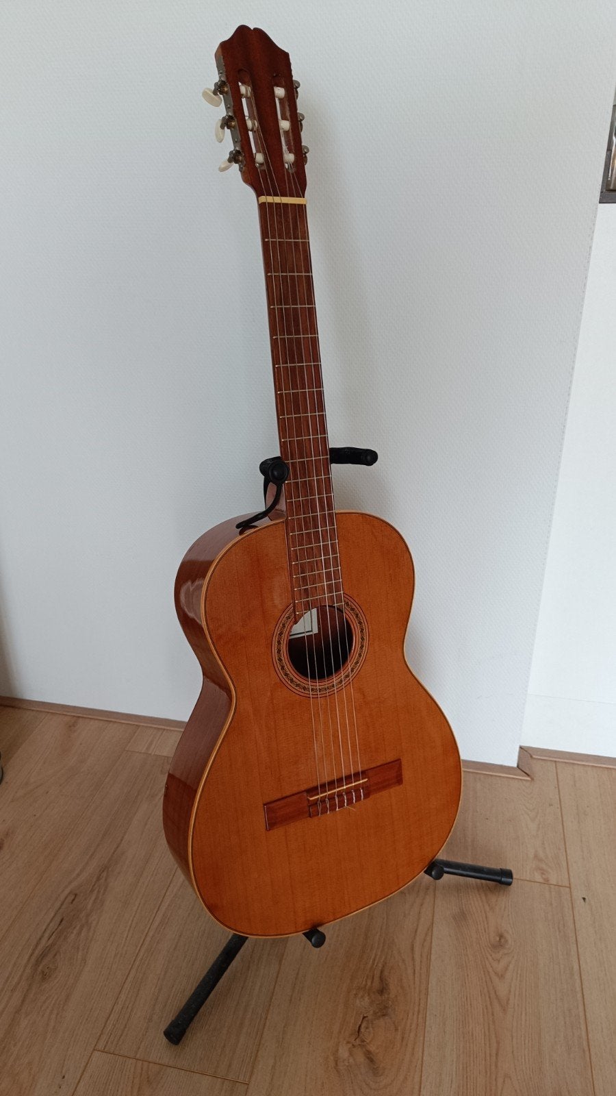 Juan Salvador Model 2 Klassieke Spaanse Gitaar, Muziek en Instrumenten, Snaarinstrumenten | Gitaren | Akoestisch, Ophalen, Gebruikt