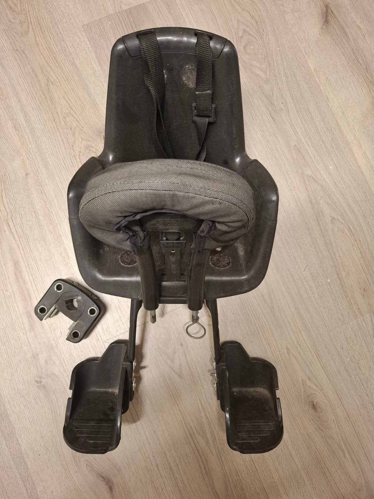 Gebruikt fietszitje, Ophalen, Gebruikt, Voorzitje, Voetsteuntjes