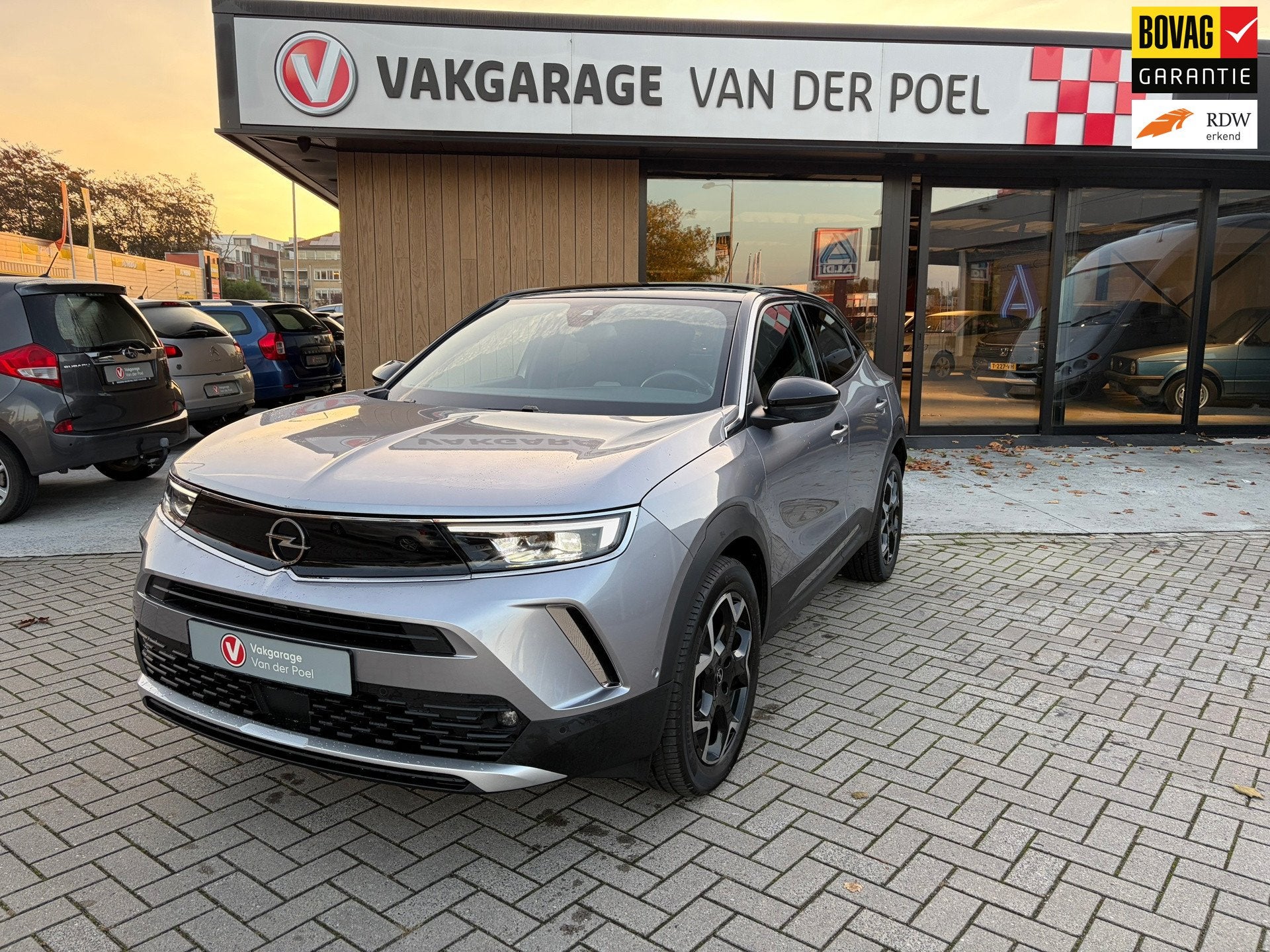Opel Mokka 1.2 Turbo Ultimate, Auto's, Dealer onderhouden, 1195 kg, 1199 cc, 3 cilinders