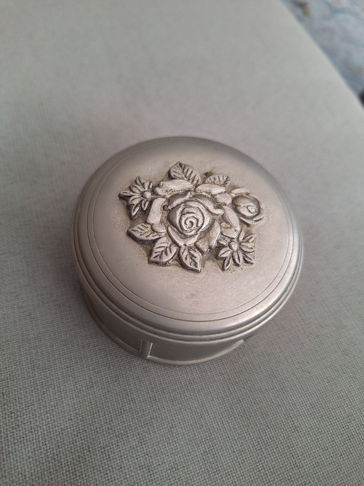 Vintage sieradendoosje met rozenmotief, Ophalen
