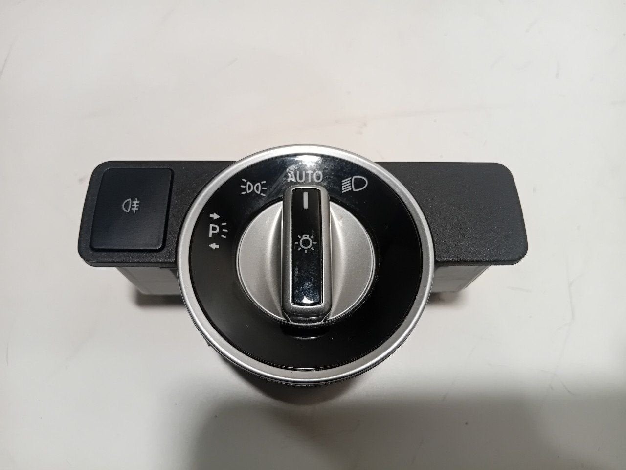 Lichtschakelaar Mercedes-Benz B-Klasse, Onderdelen@venauto.nl, Van der Ven Autorecycling B.V., Gebruikt, Ettenseweg 76, 4706 PB Roosendaal, The Netherlands
