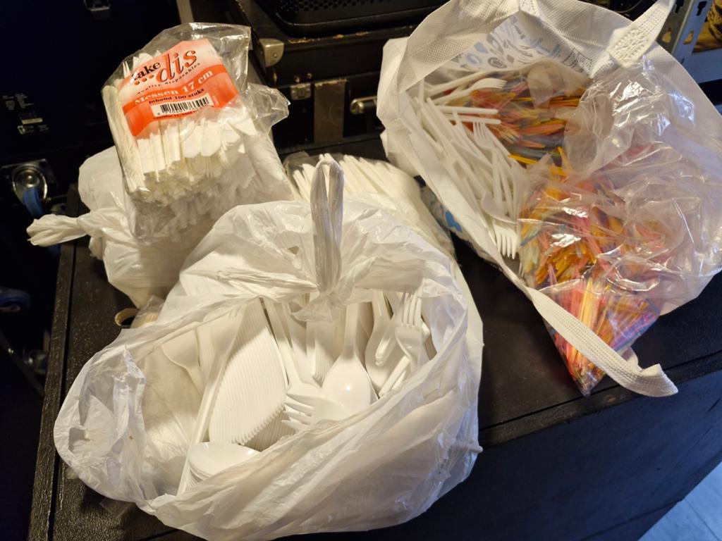 Plastic bestek en patat vorkjes, Ophalen of Verzenden, Rvs of Chroom