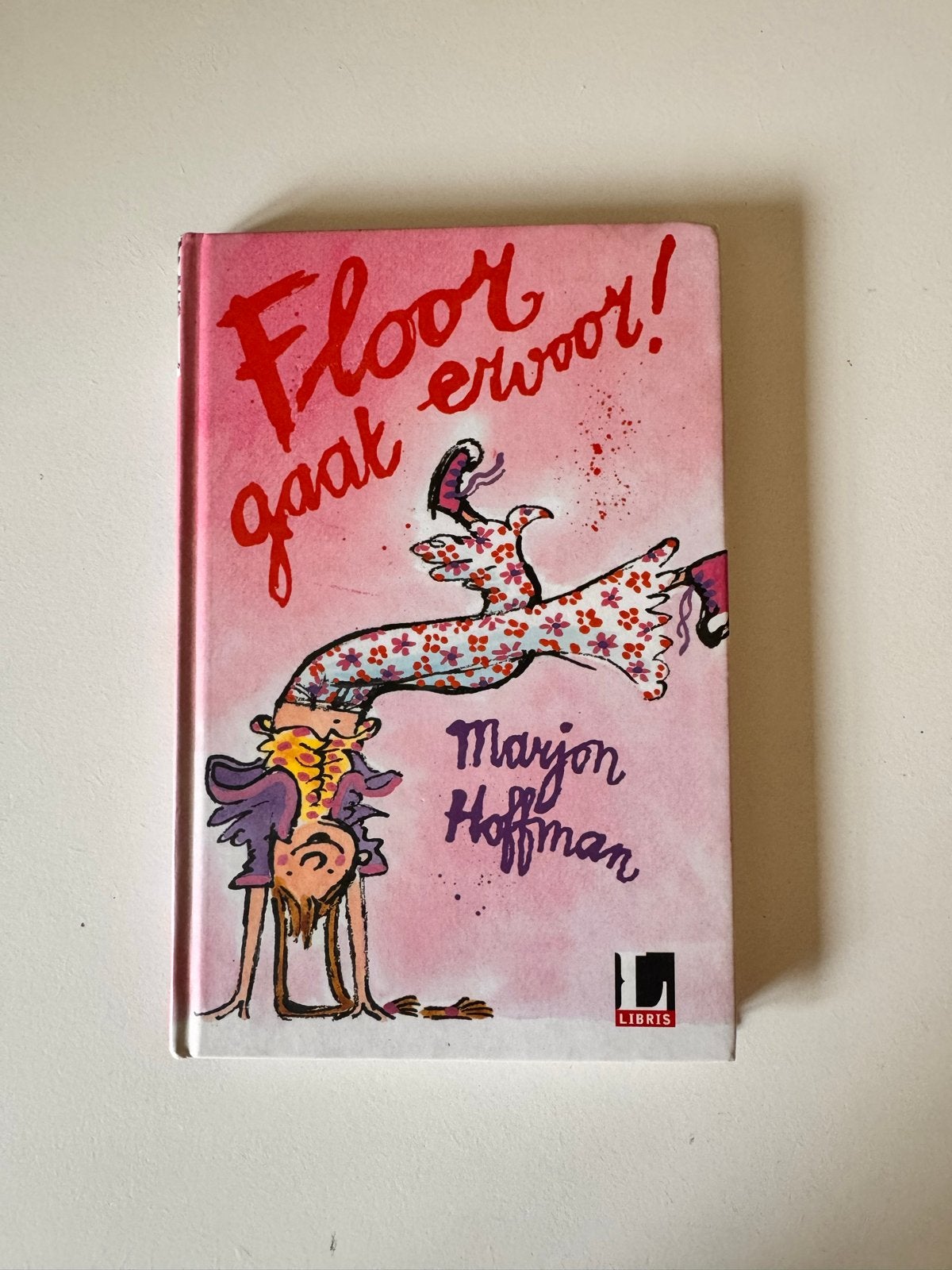 Floor gaat ervoor! - Marjon Hoffman, Ophalen of Verzenden, Zo goed als nieuw, Fictie algemeen