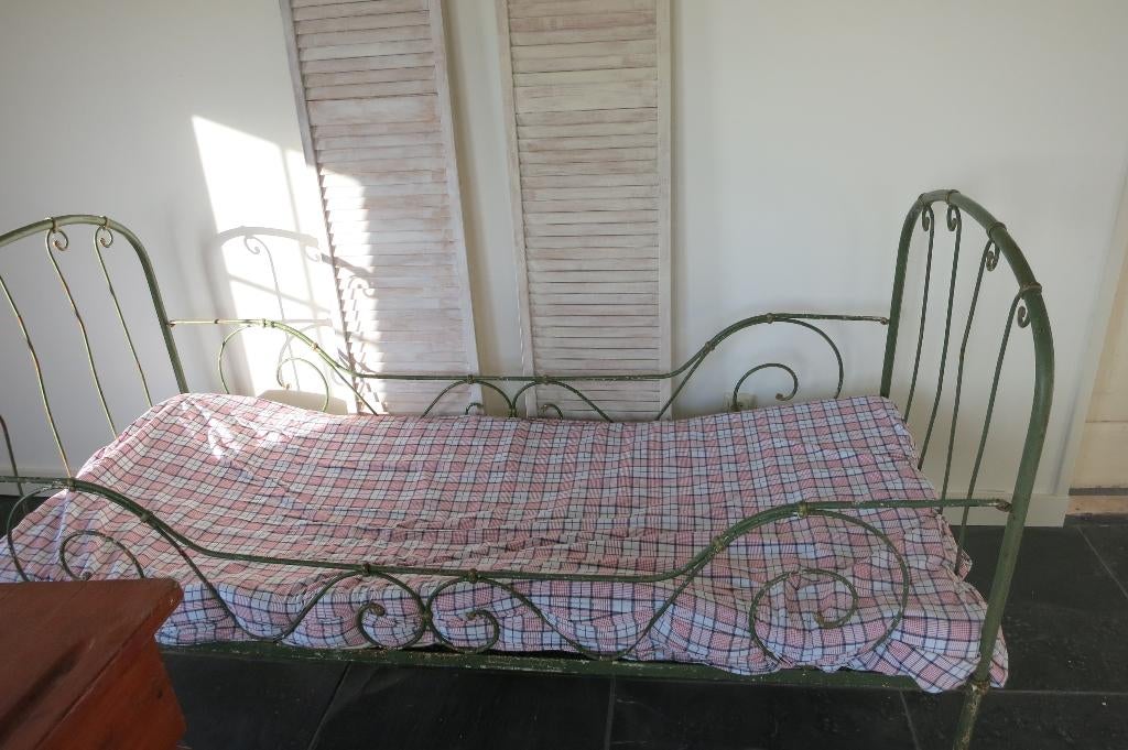 Nostalgisch oud Frans bed, Ophalen