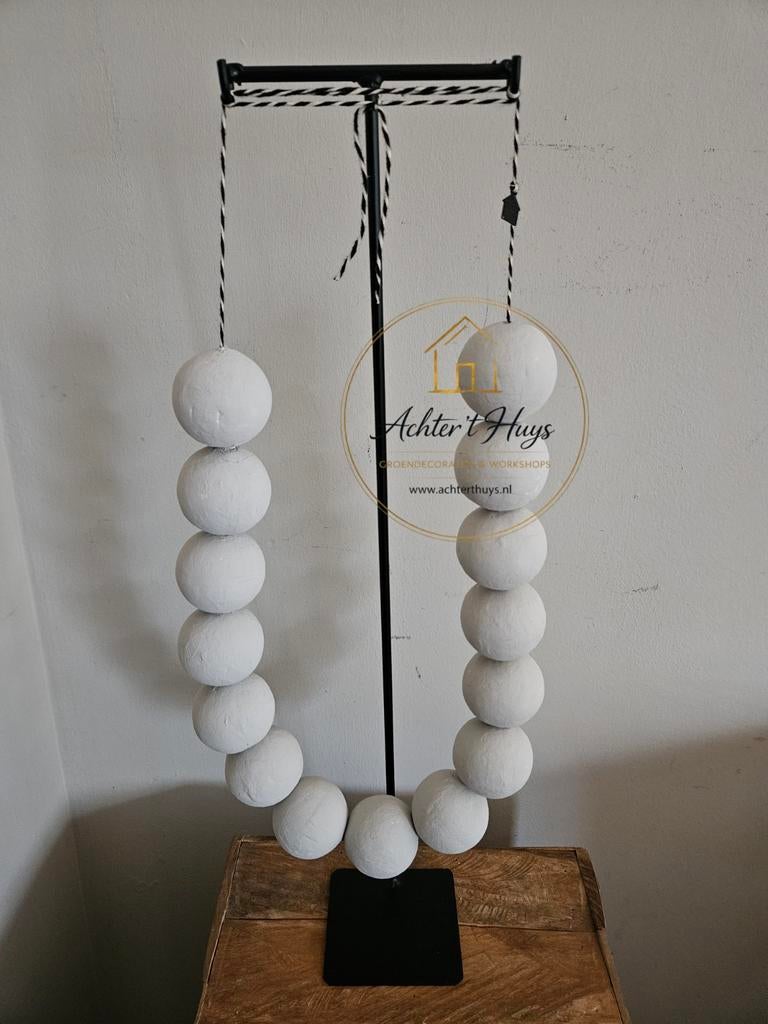 Metalen kettingframe met cottonballs ketting, Huis en Inrichting, Woonaccessoires | Overige, Ophalen of Verzenden