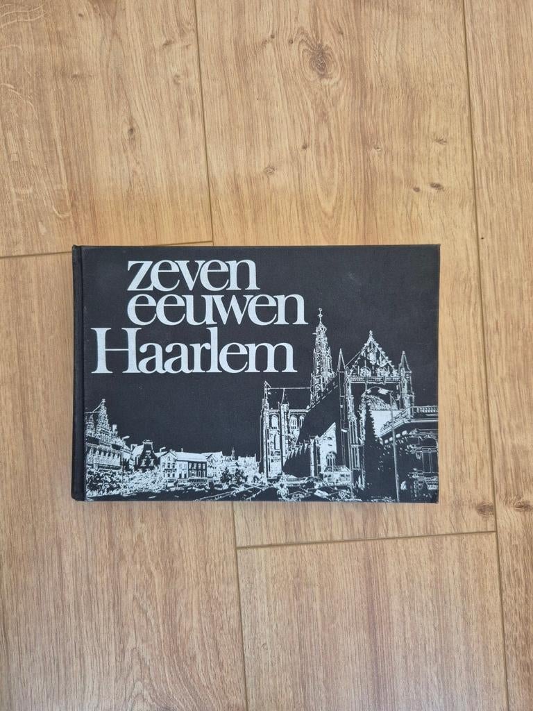 Boek - Zeven eeuwen Haarlem, Ophalen of Verzenden, Zo goed als nieuw, Overige onderwerpen
