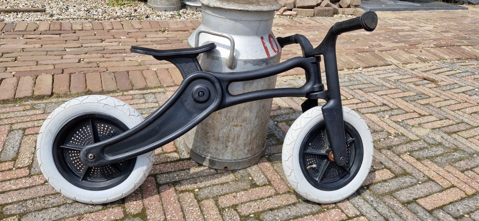 Wishbone Bike 3-in-1 Loopfiets Zwart met Witte Banden, Ophalen, Gebruikt, Loopfiets