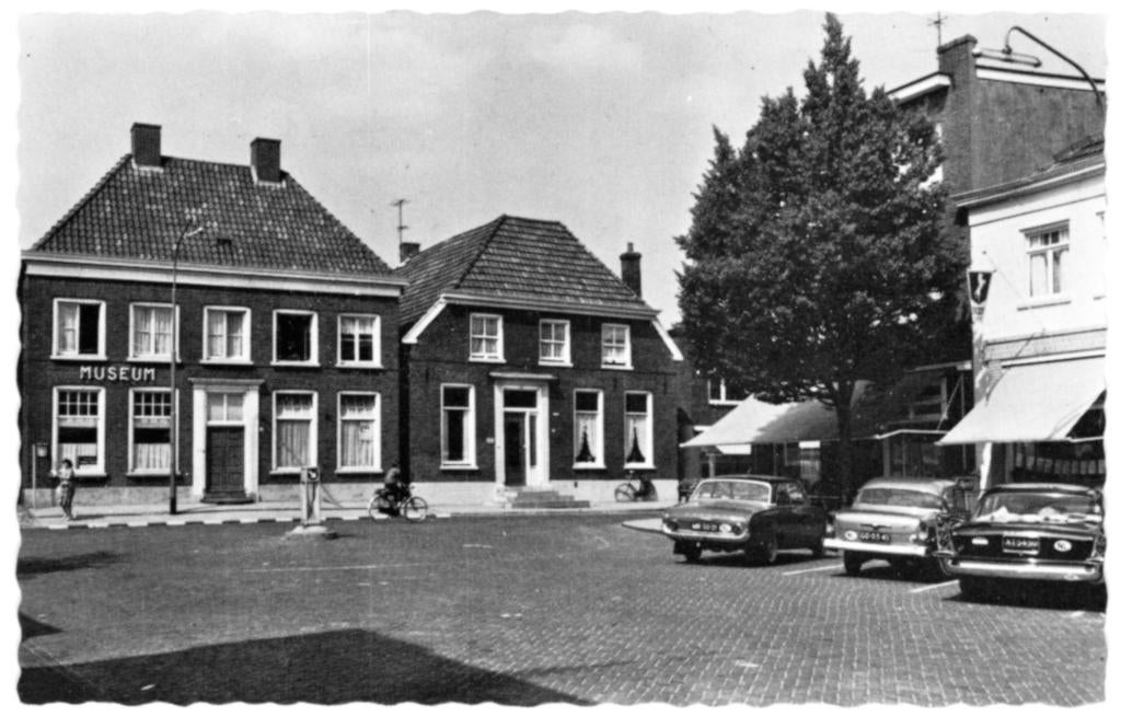 939540 Aalten Markt oude auto Mooie oude kaart Onbeschreven, Ophalen of Verzenden, 1960 tot 1980, Ongelopen, Gelderland