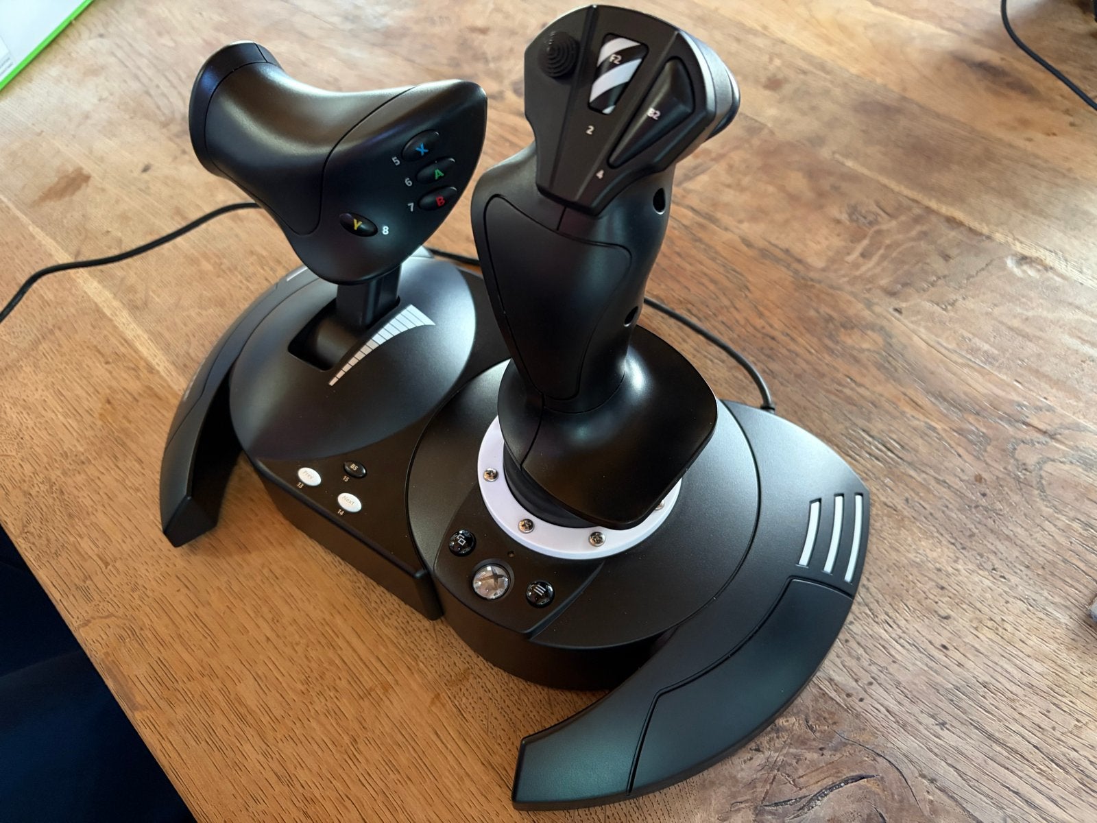 Thrustmaster T.Flight Hotas One - Zo goed als nieuw, Ophalen of Verzenden, Zo goed als nieuw, Thrustmaster, PC