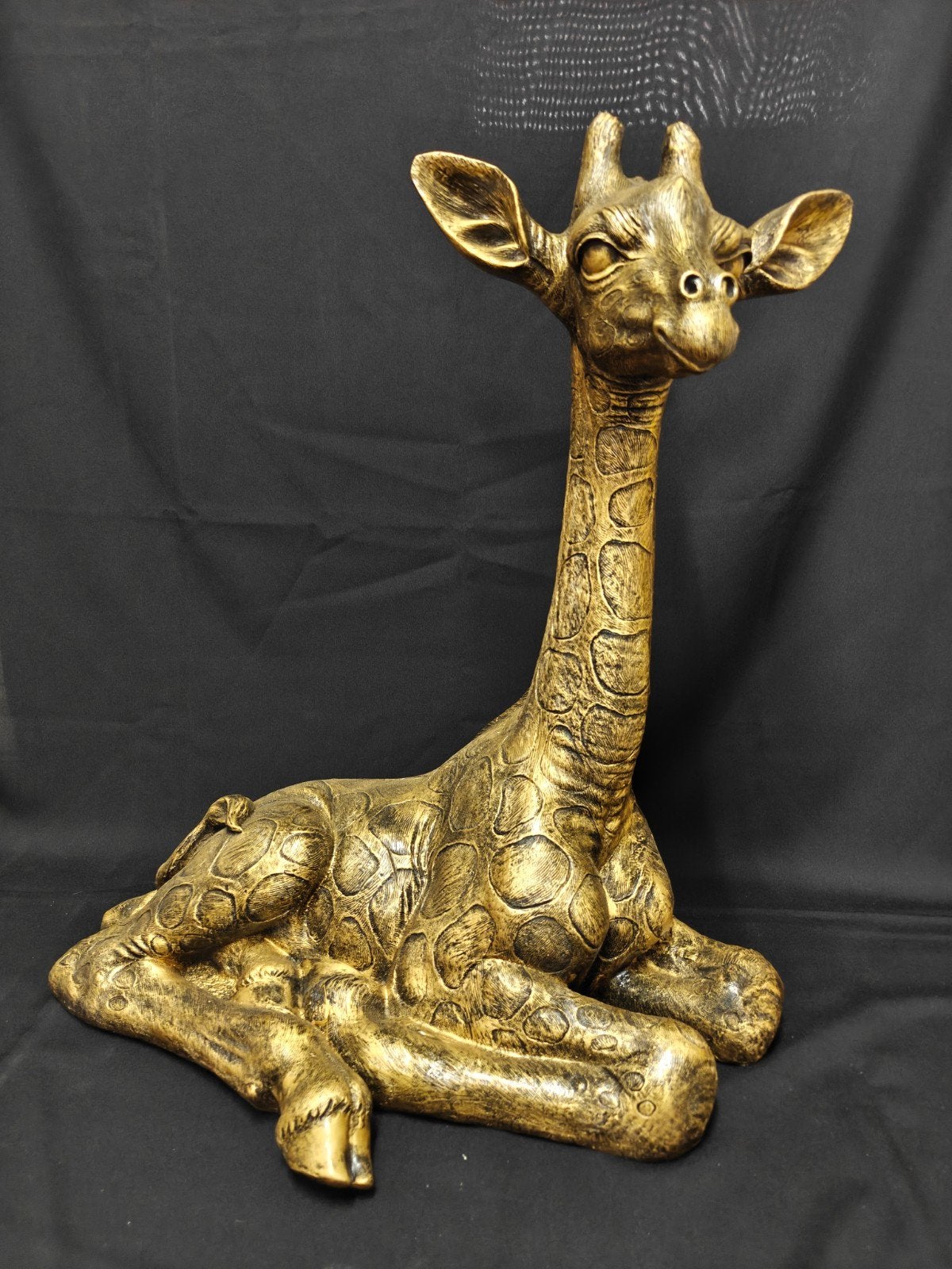 Giraffe liggend Brons gekleurd., Verzamelen, Ophalen of Verzenden, Nieuw, Dier