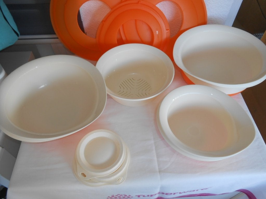 Tupperware set: Mixkom/Mengkom/Vergiet Crème-Oranje NIEUW, Overige typen, Nieuw, Ophalen of Verzenden, Met deksel