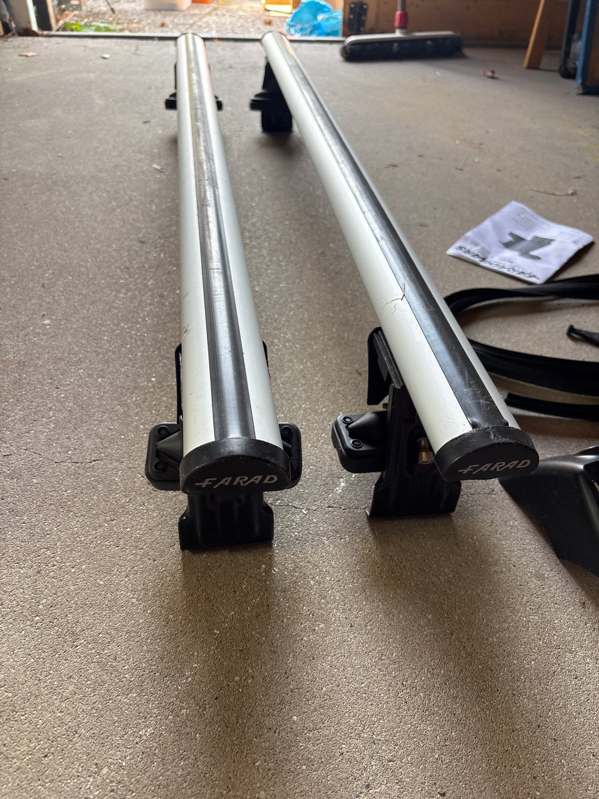 Farad Bars Dakdragers voor VW ID3 2020 en Cupra Born 2021, Auto diversen, Dakdragers, Ophalen, Zo goed als nieuw